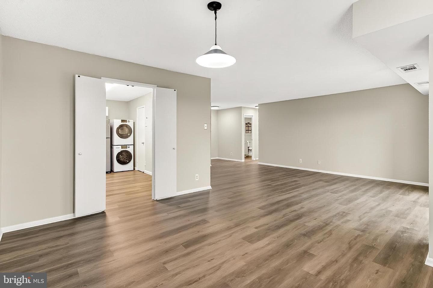 203 Yoakum Parkway #918 photo 19