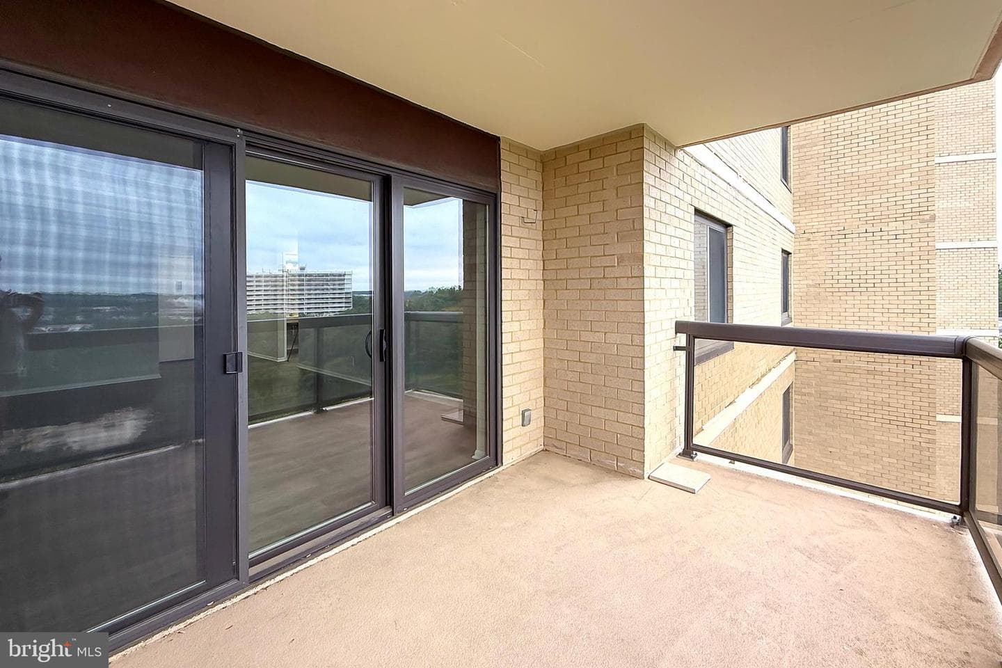 203 Yoakum Parkway #918 photo 35