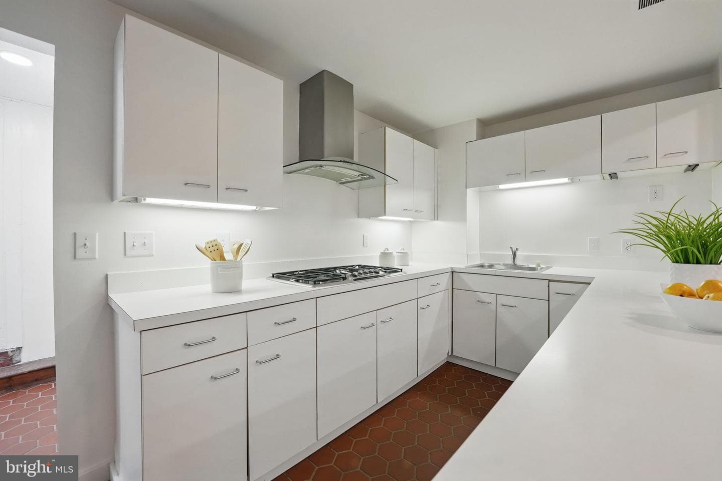 219 N Pitt Street photo 15