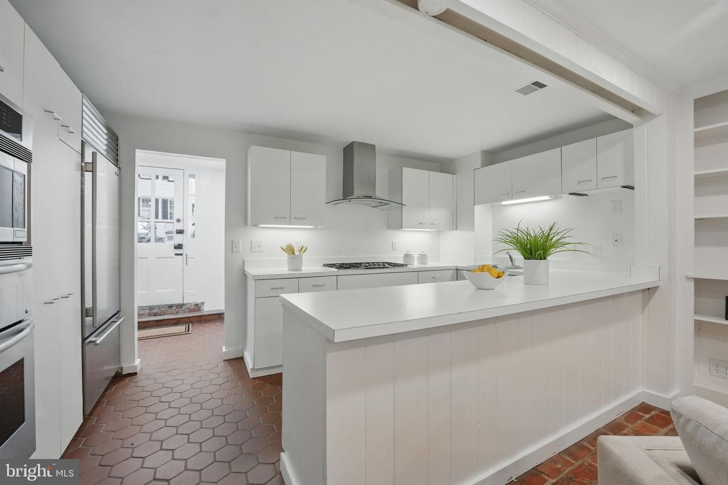 219 N Pitt Street photo 17