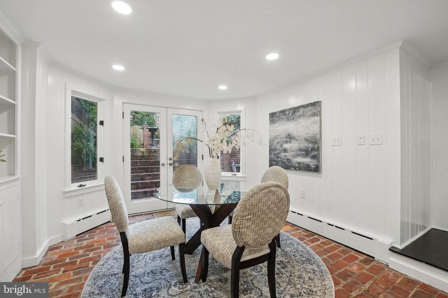 219 N Pitt Street photo 19