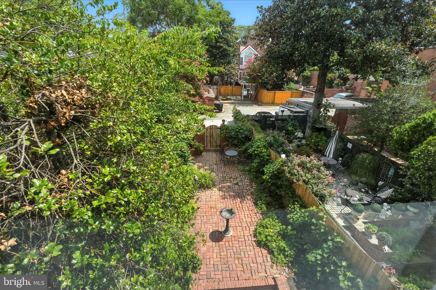 219 N Pitt Street photo 51