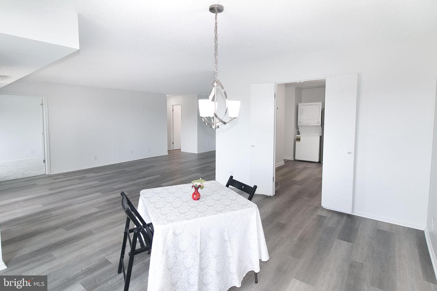 307 Yoakum Parkway #1024 photo 25