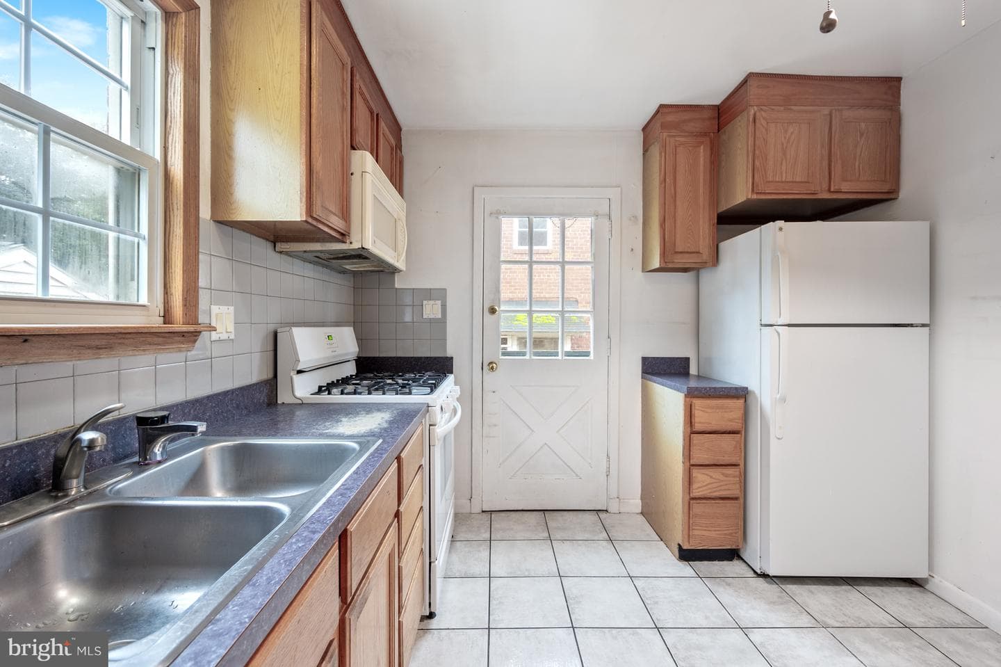 131 E Taylor Run Parkway photo 18