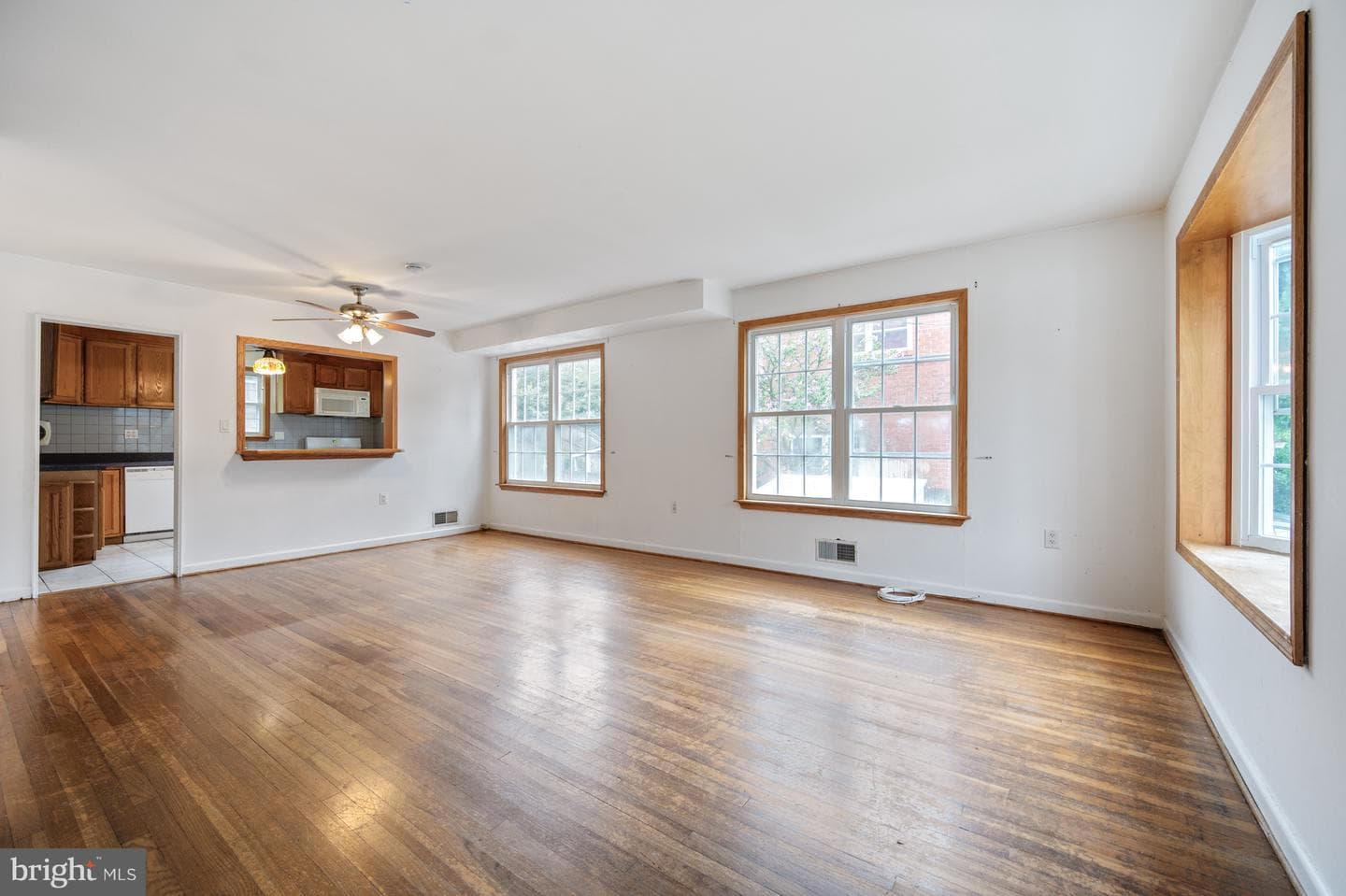 131 E Taylor Run Parkway photo 9