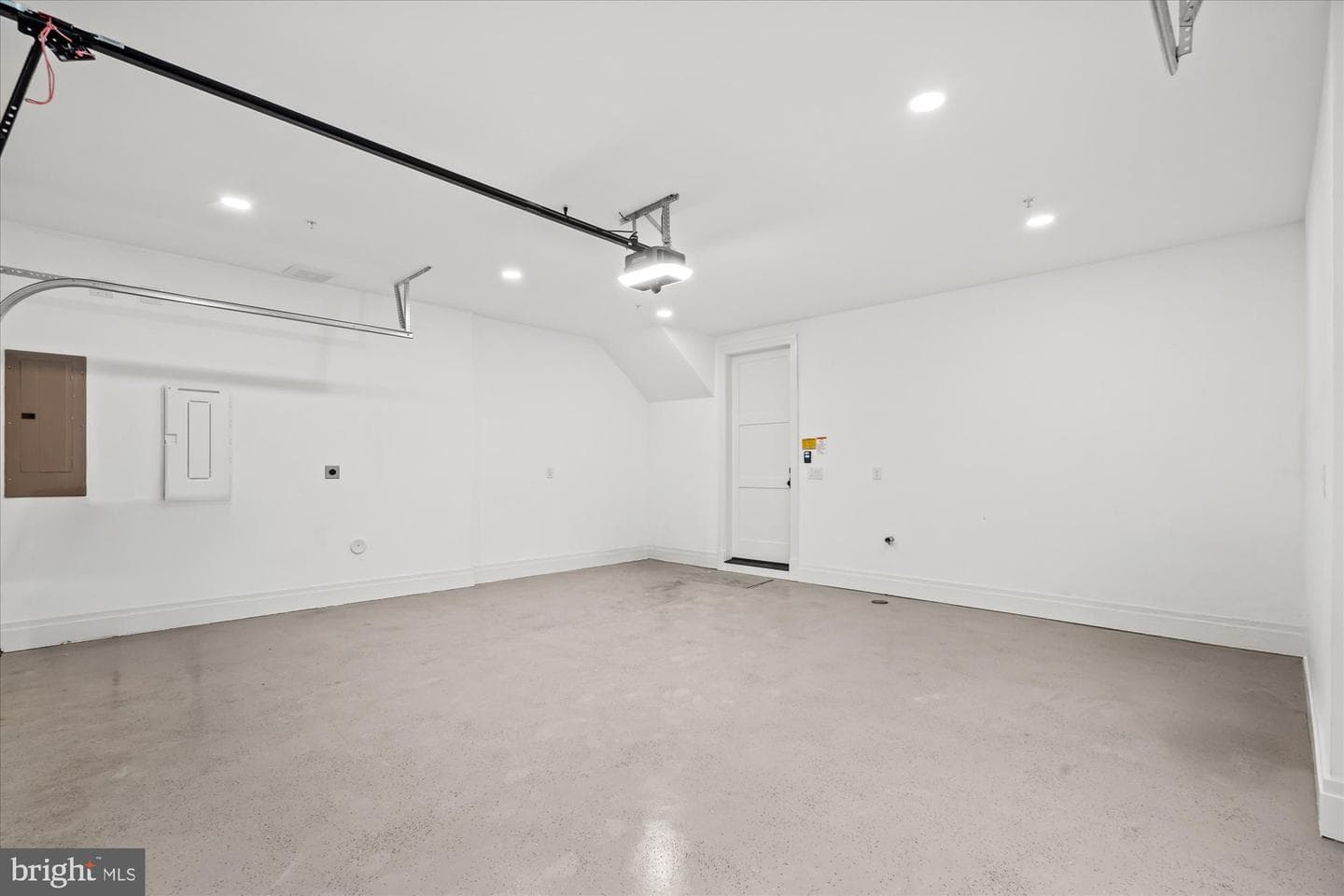1326 Cameron St photo 56