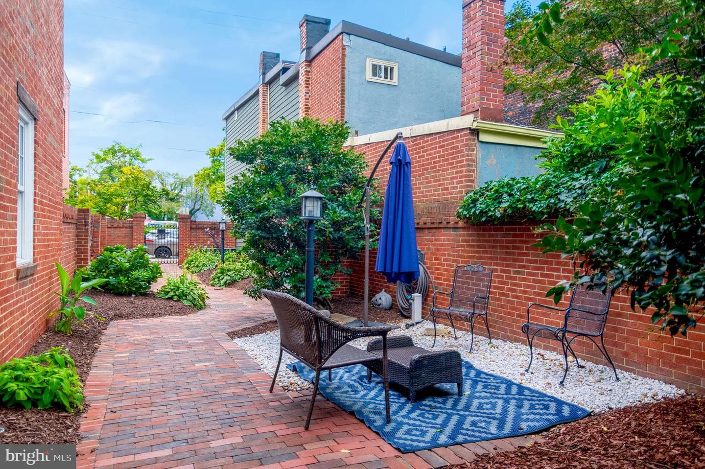 102 King Henry Court photo 30