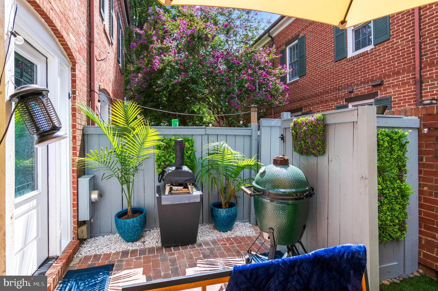 102 King Henry Court photo 4