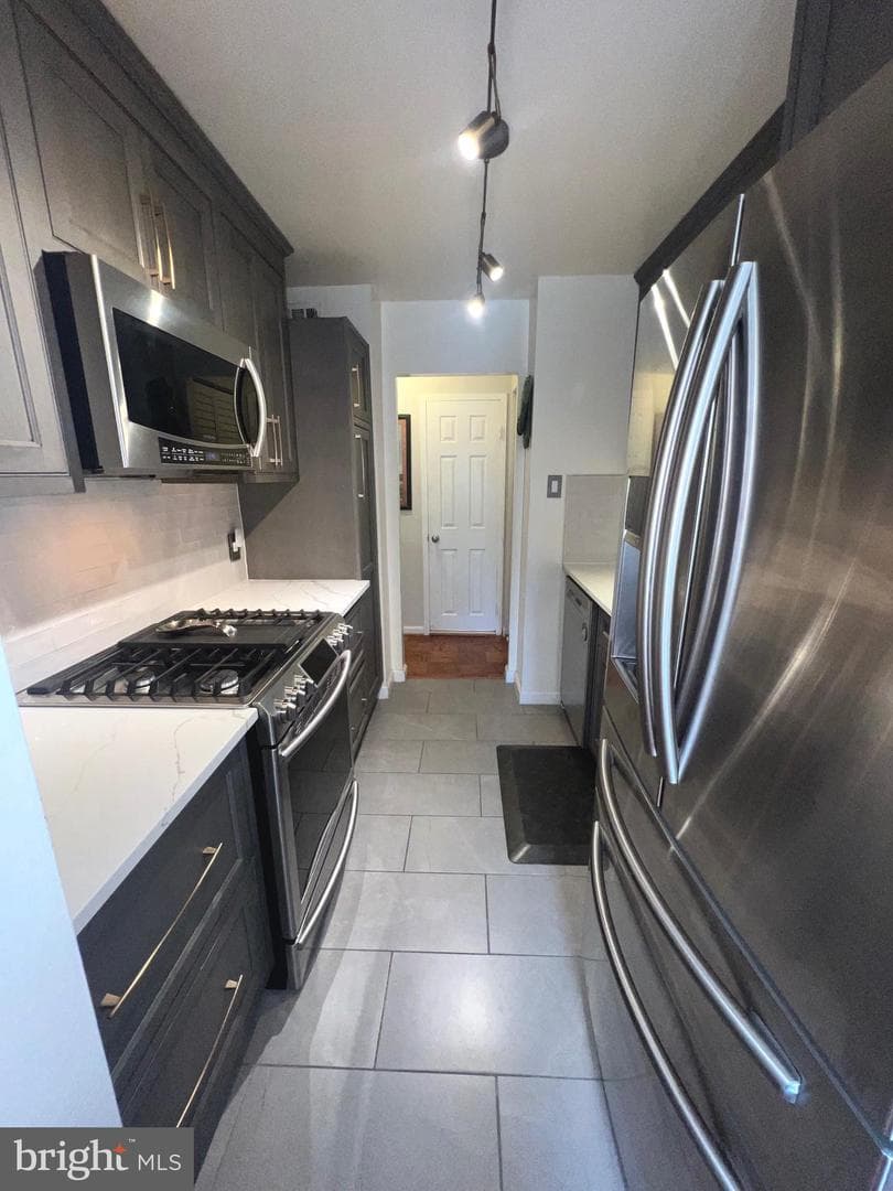 301 N Beauregard Street N #303 photo 6