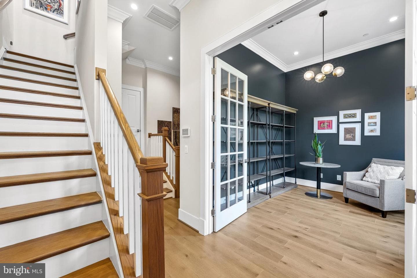1117 E Abingdon Drive photo 4