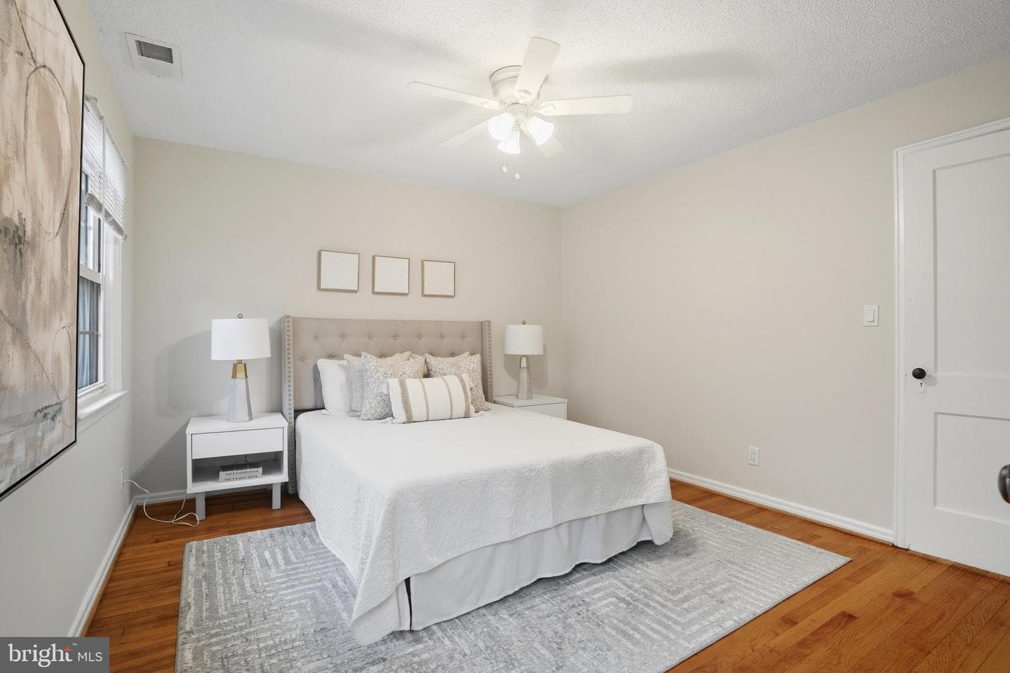 1118 Colonial Avenue photo 20