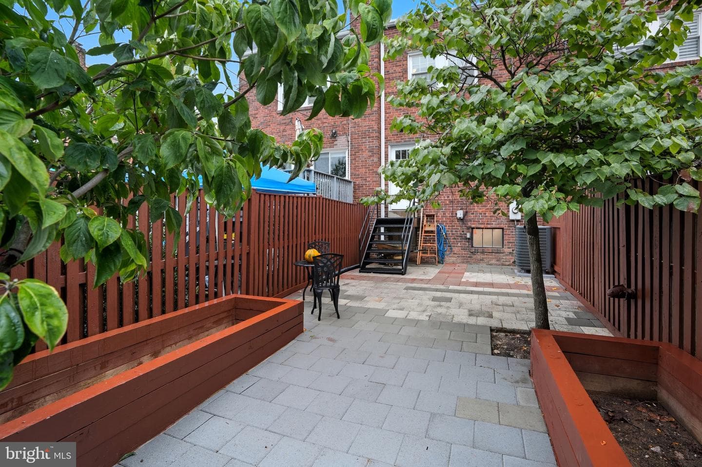 1118 Colonial Avenue photo 34