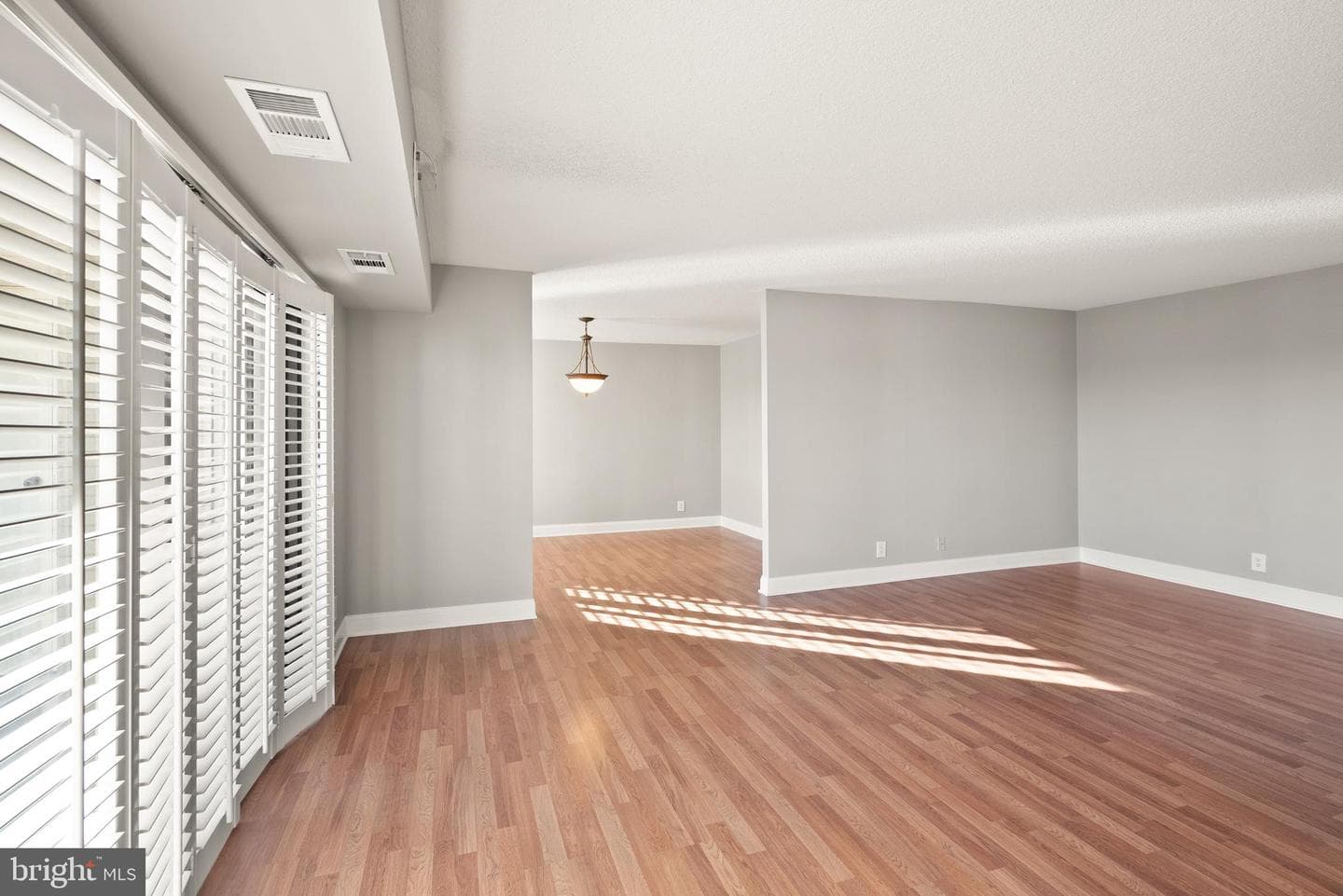 203 Yoakum Parkway #1512 photo 12