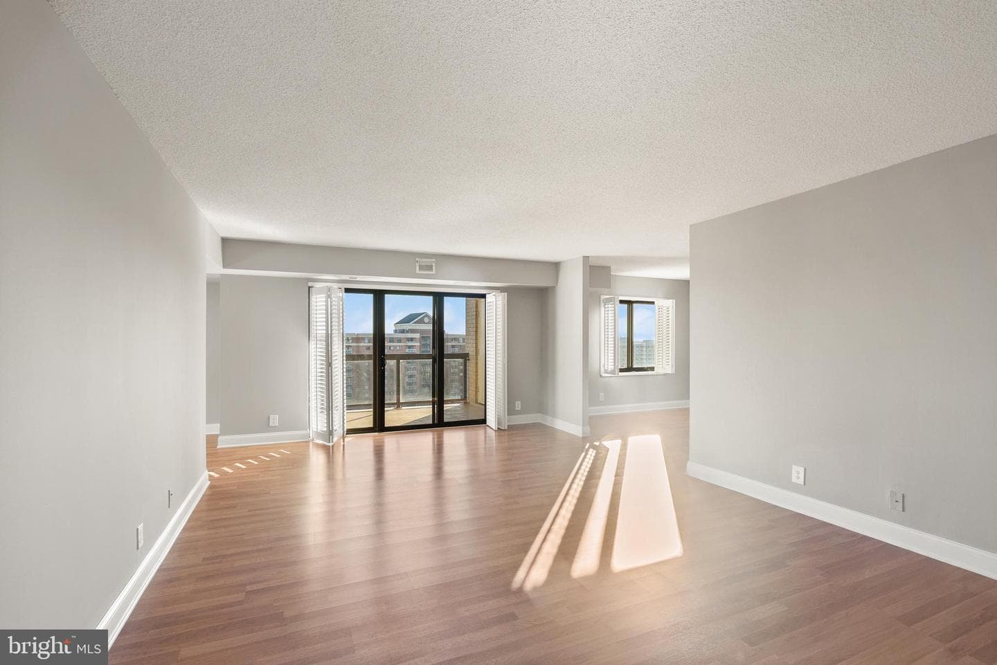 203 Yoakum Parkway #1512 photo 15