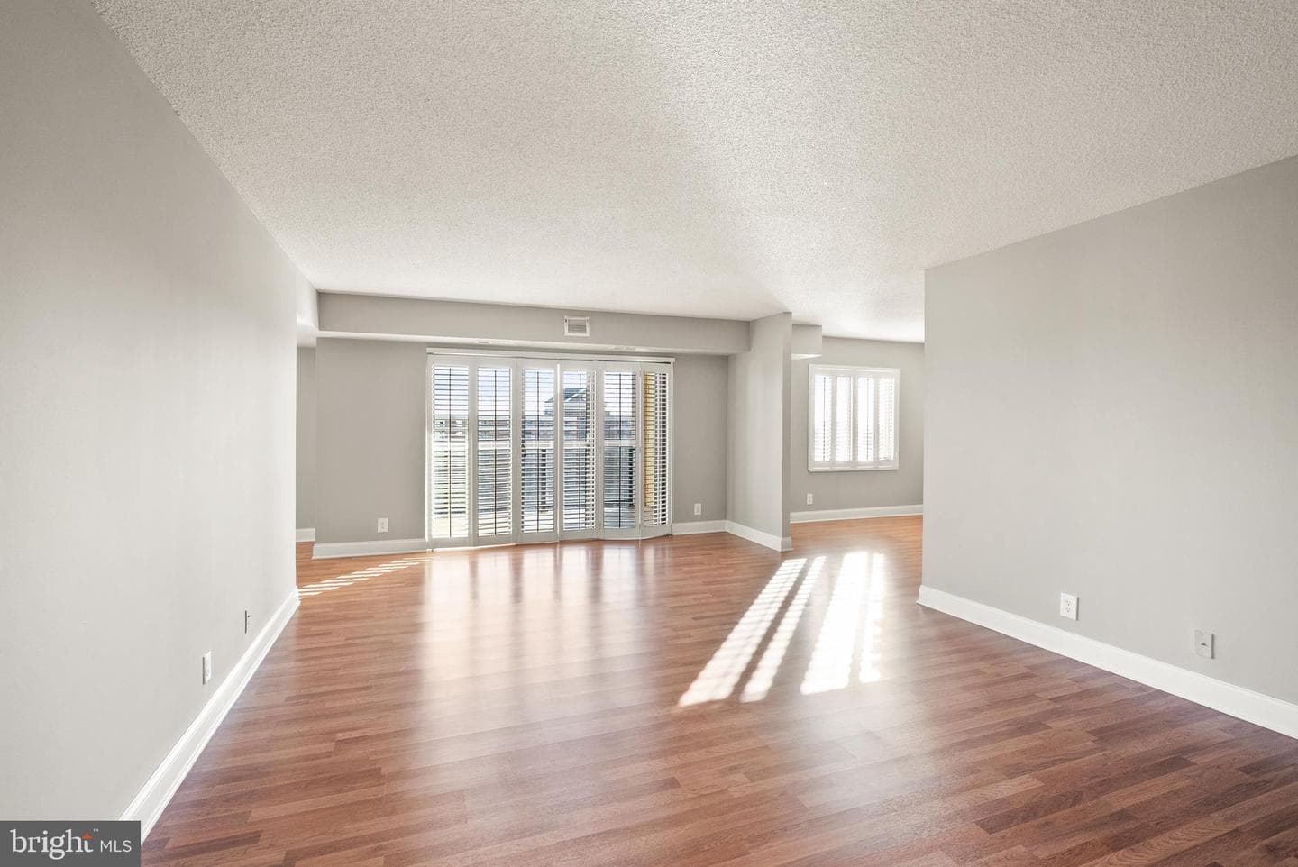 203 Yoakum Parkway #1512 photo 16
