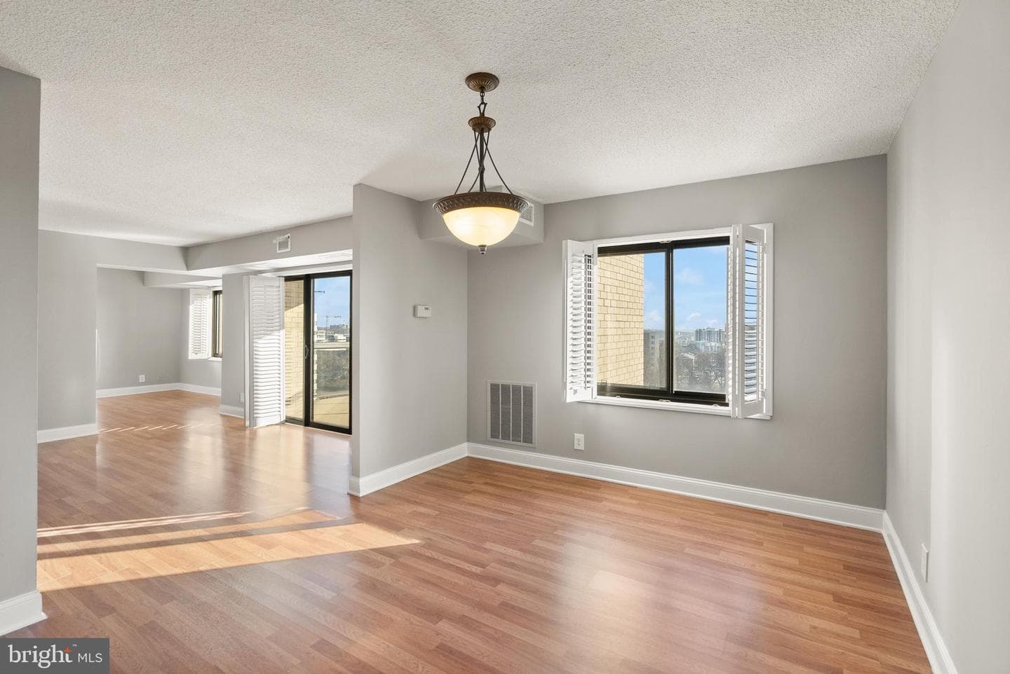 203 Yoakum Parkway #1512 photo 24