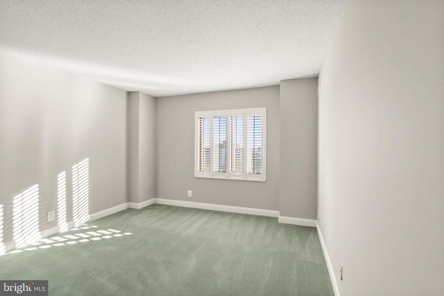 203 Yoakum Parkway #1512 photo 36