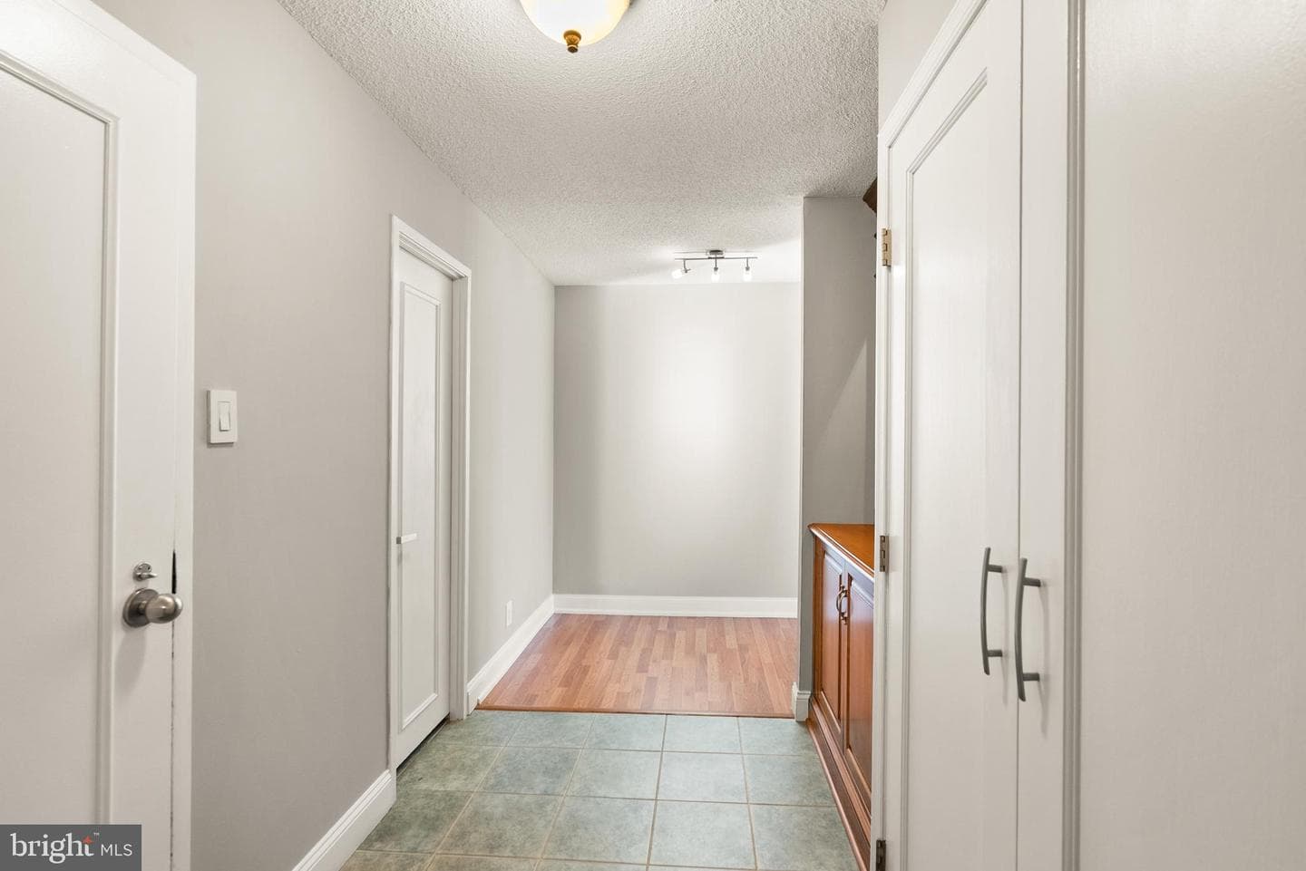 203 Yoakum Parkway #1512 photo 7