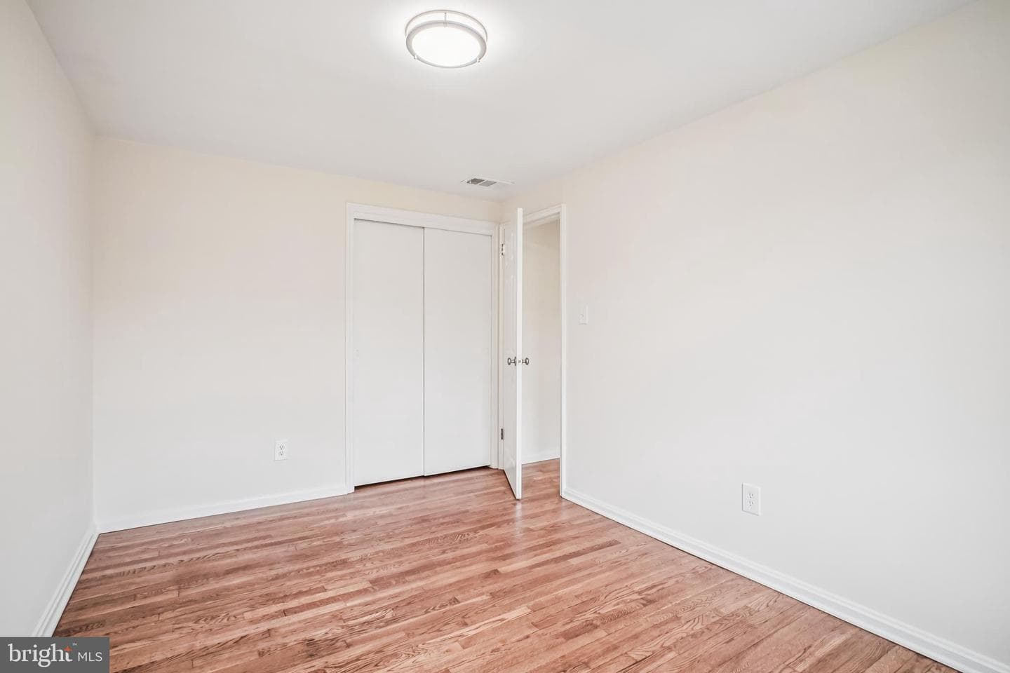 2933 Landover Street photo 19