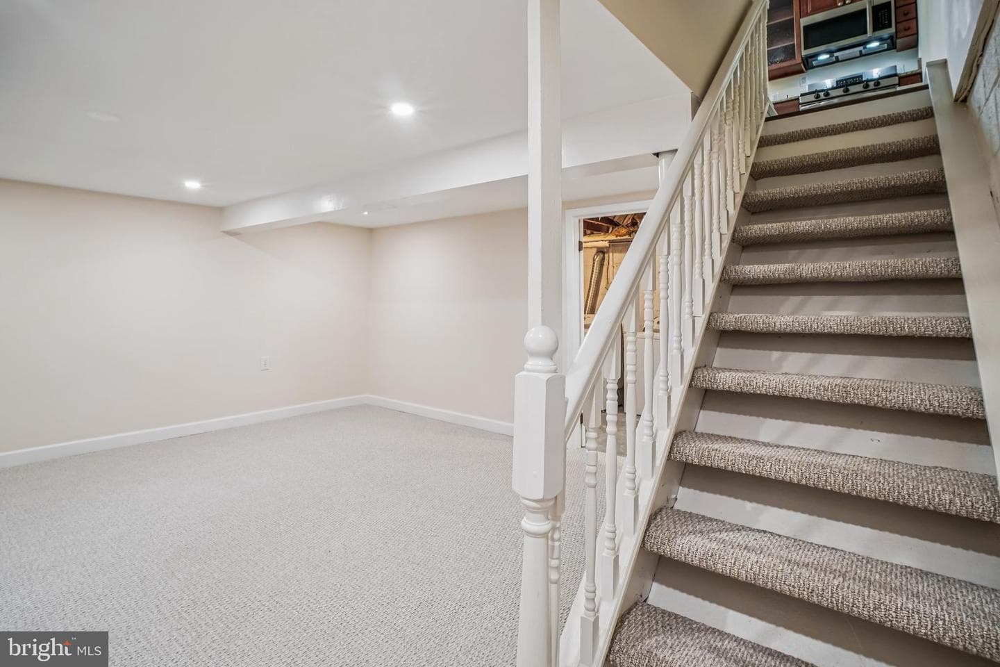 2933 Landover Street photo 25