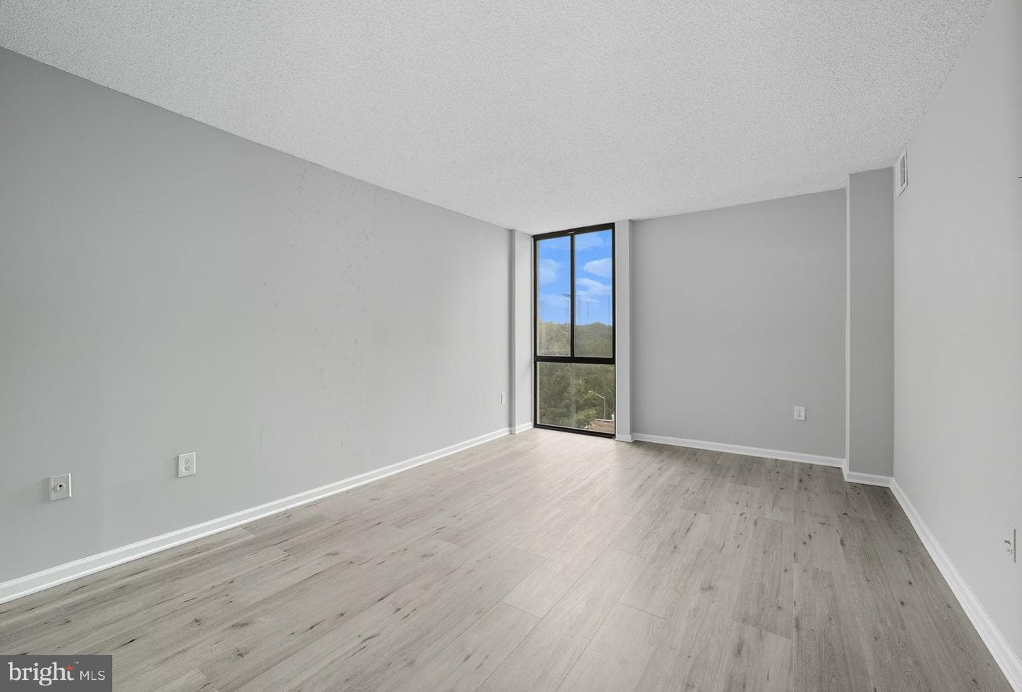 5300 Holmes Run Parkway #709 photo 19