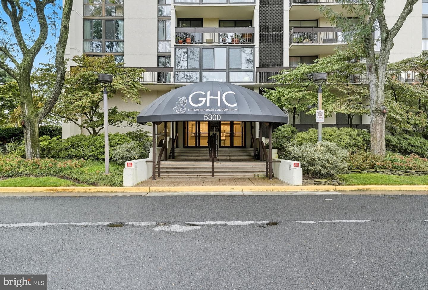 5300 Holmes Run Parkway #709 photo 6
