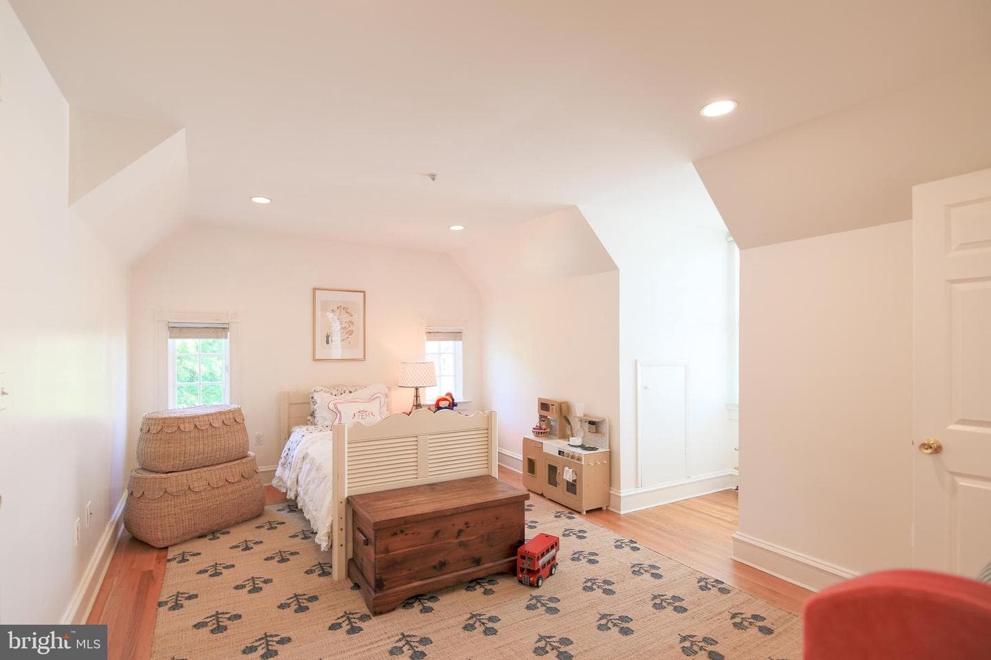 943 Powhatan Street photo 48