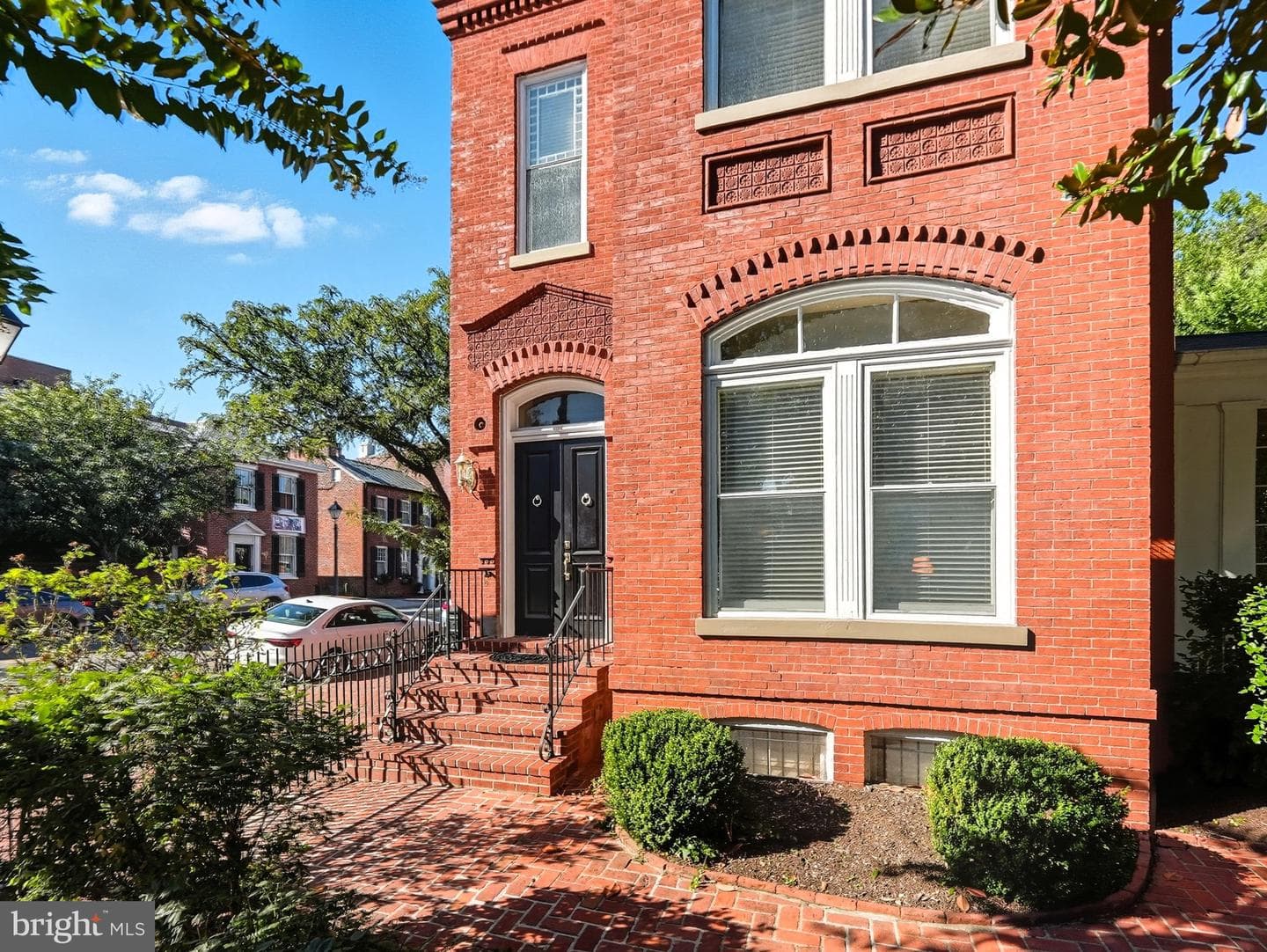 719 Prince Street photo 4