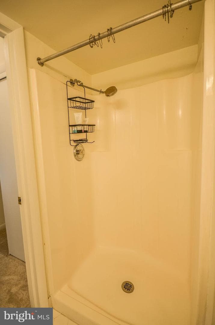 122 Roberts Lane #400 photo 19