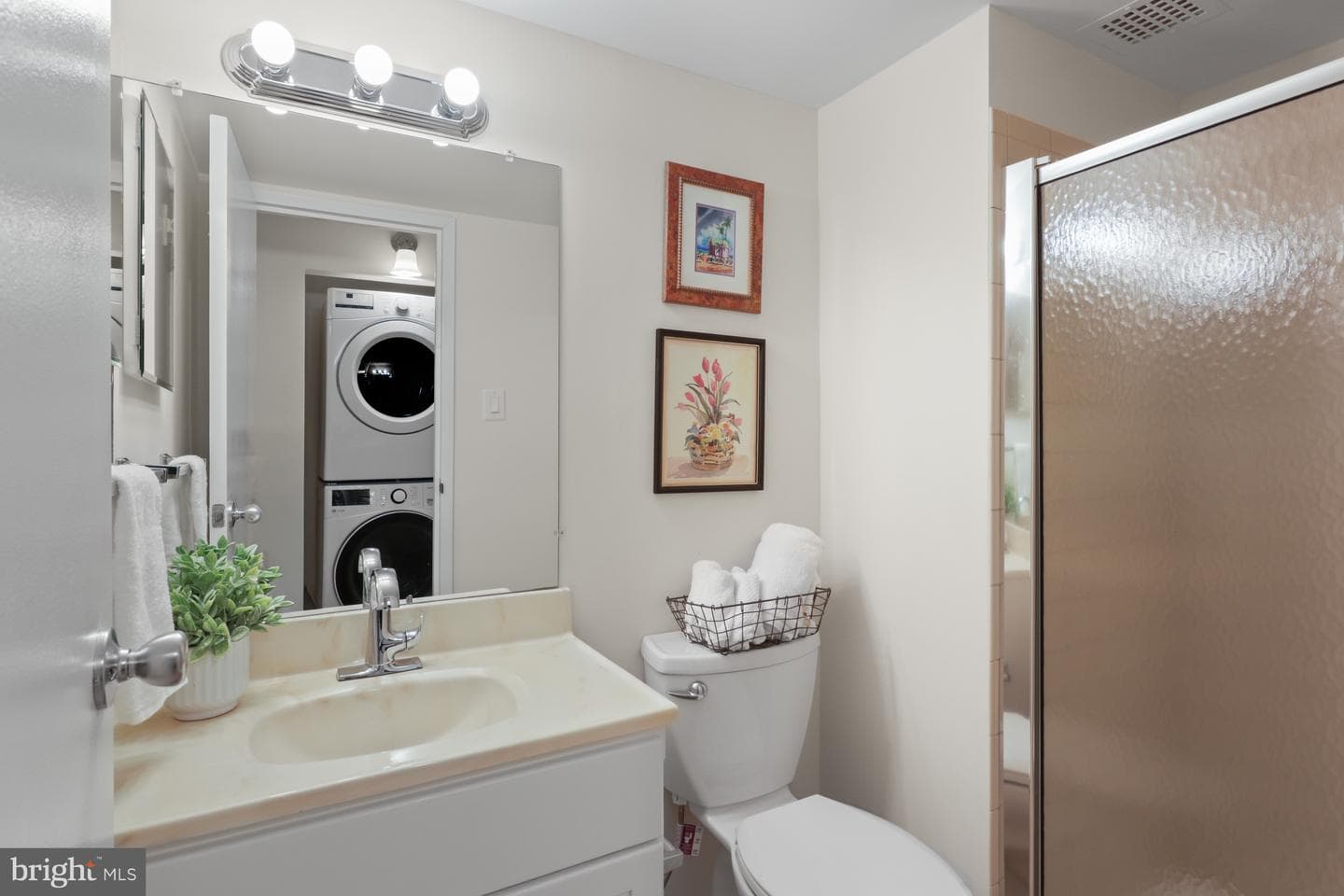 200 N Pickett Street #313 photo 17