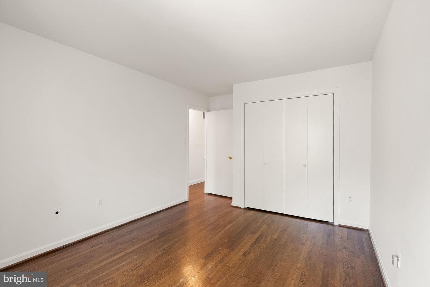 5443 Richenbacher Avenue photo 36