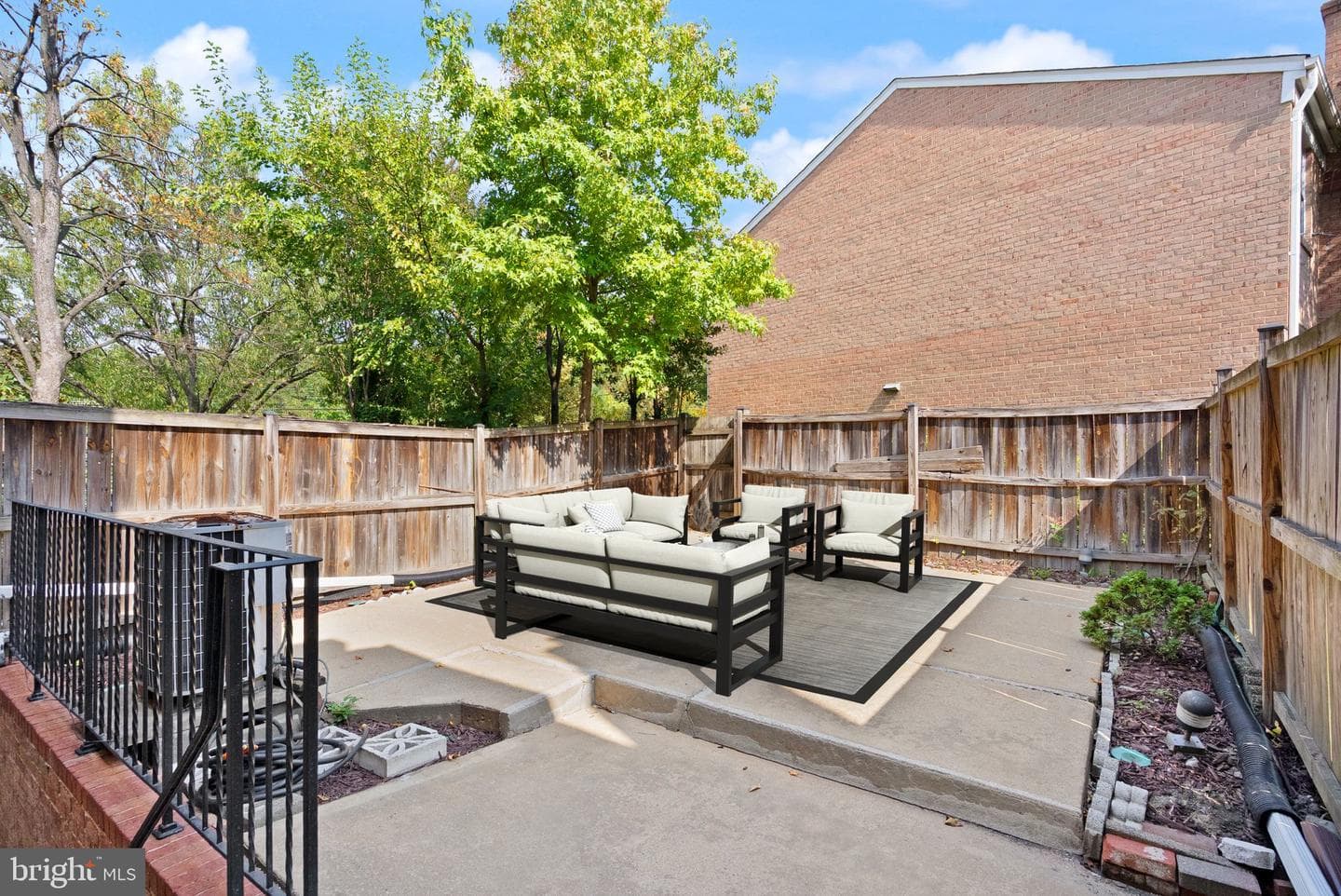 5443 Richenbacher Avenue photo 57