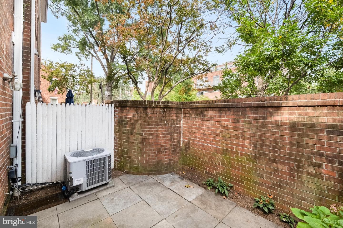 533 Tobacco Quay photo 26