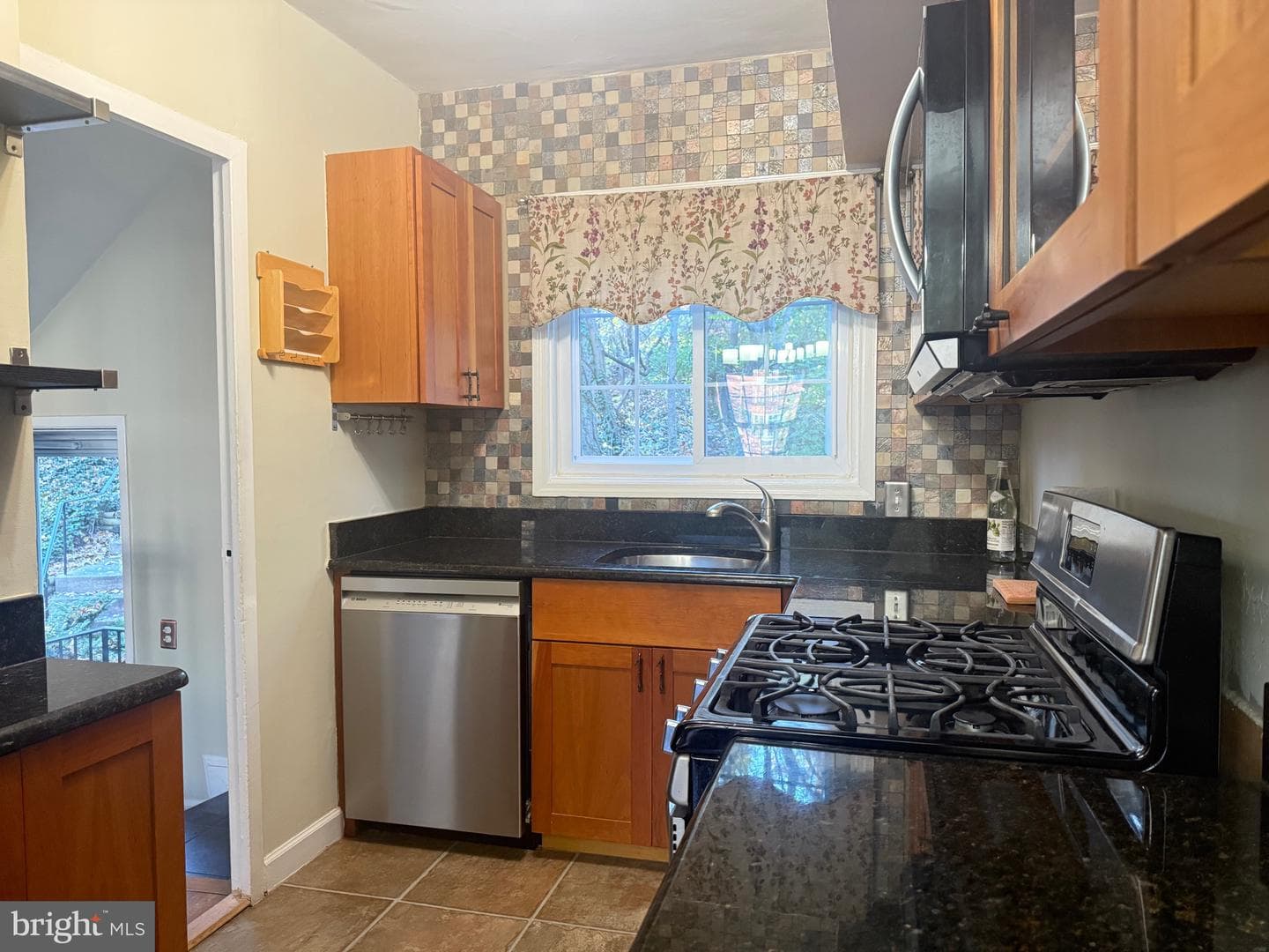 1609 Preston Road photo 9