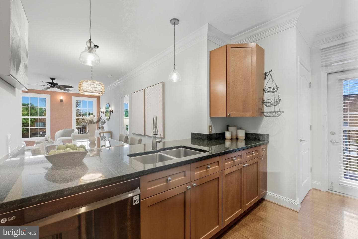 1115 Cameron Street #215 photo 8