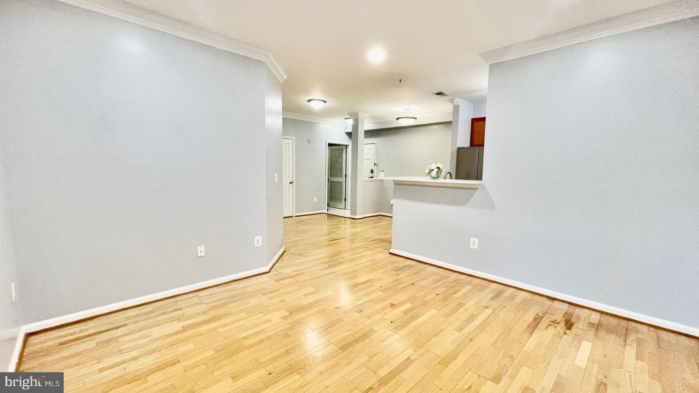 4870 Eisenhower Avenue #203 photo 14