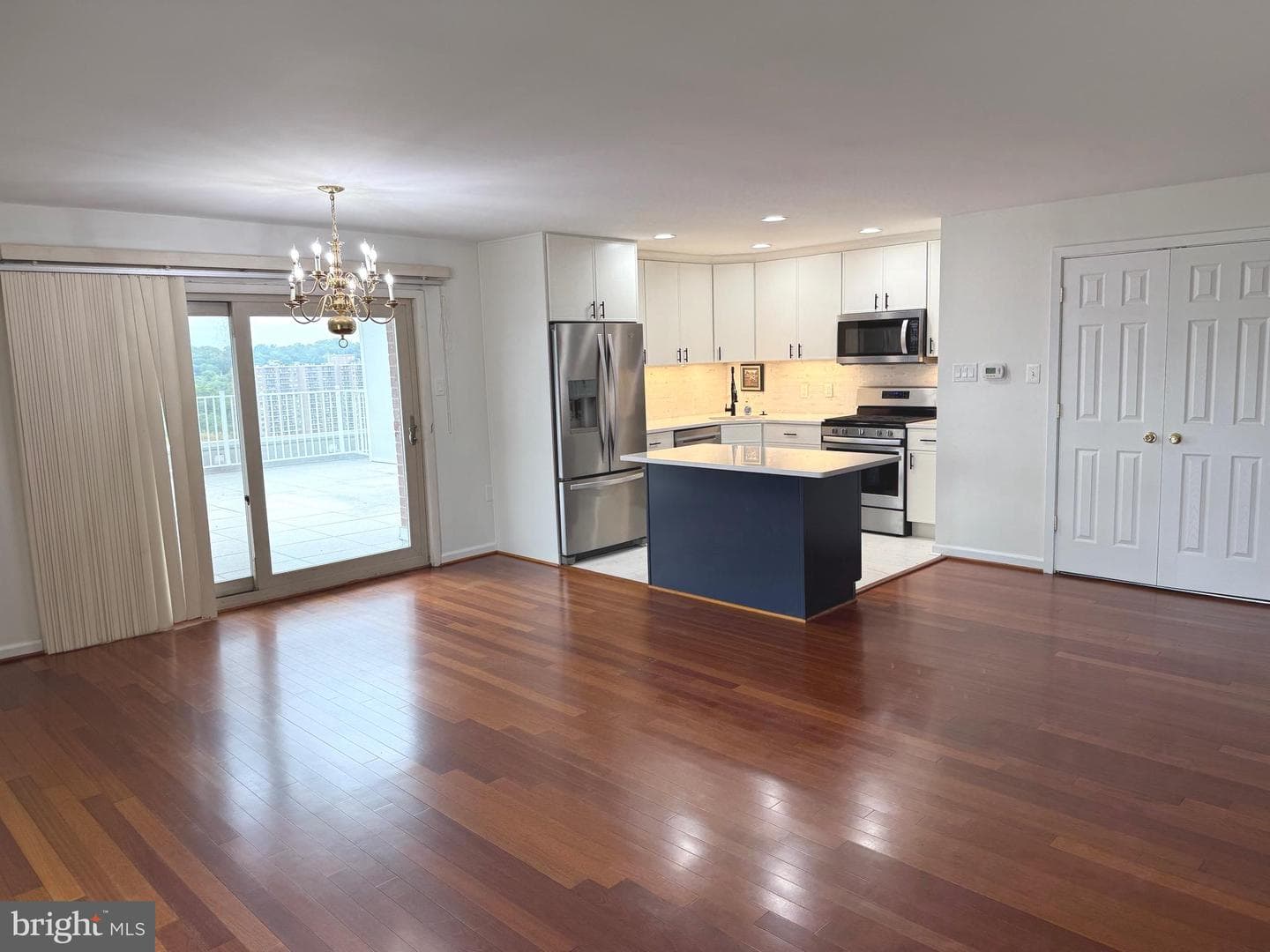 5250 Valley Forge Drive #802 photo 10