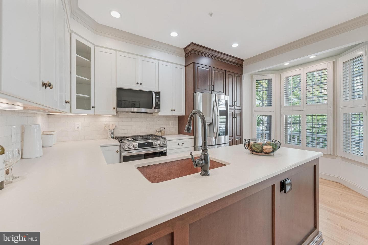 624 N Pitt Street photo 16