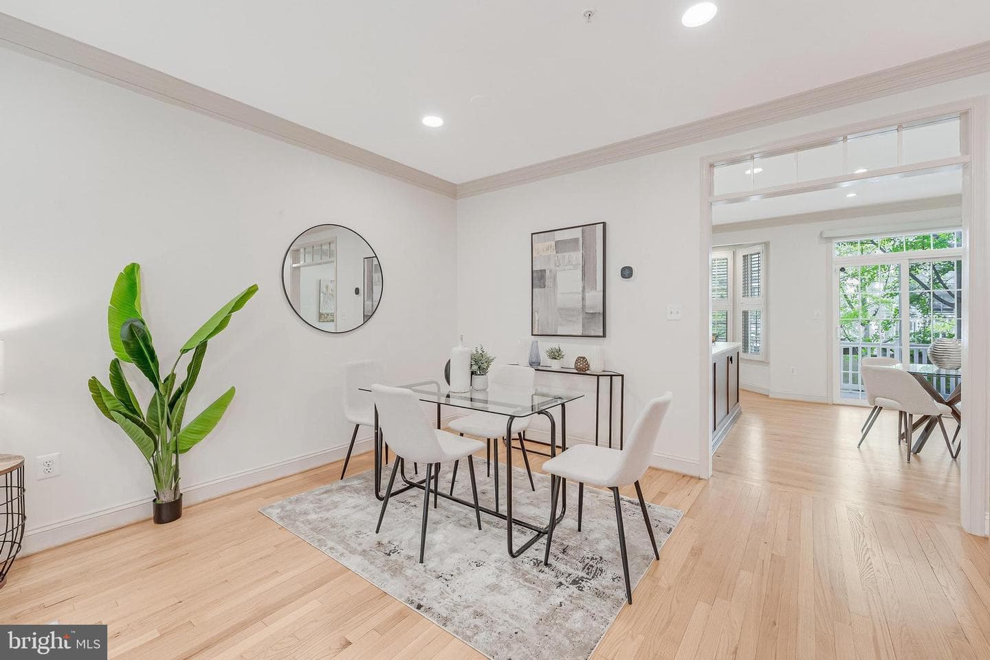 624 N Pitt Street photo 23