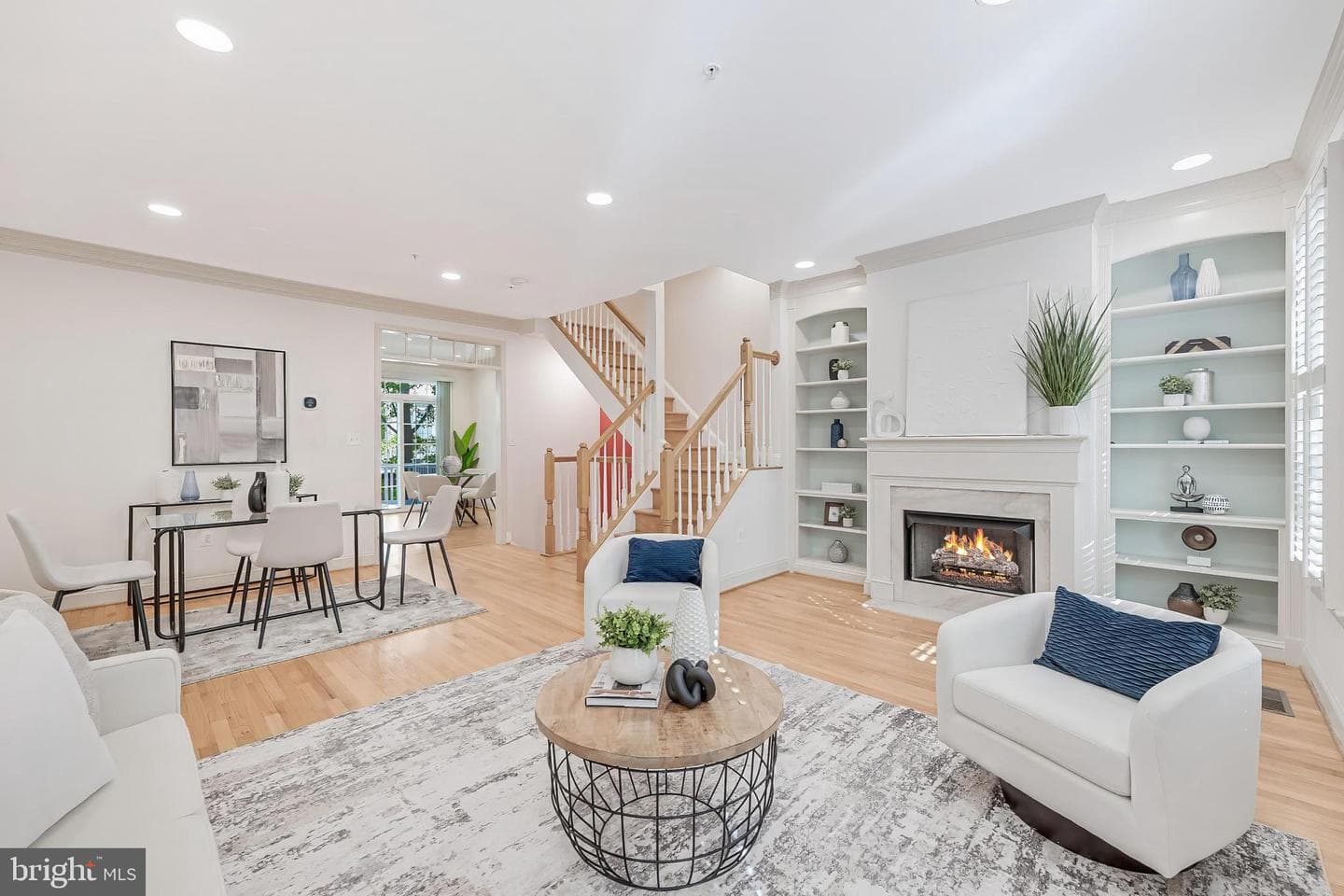 624 N Pitt Street photo 28