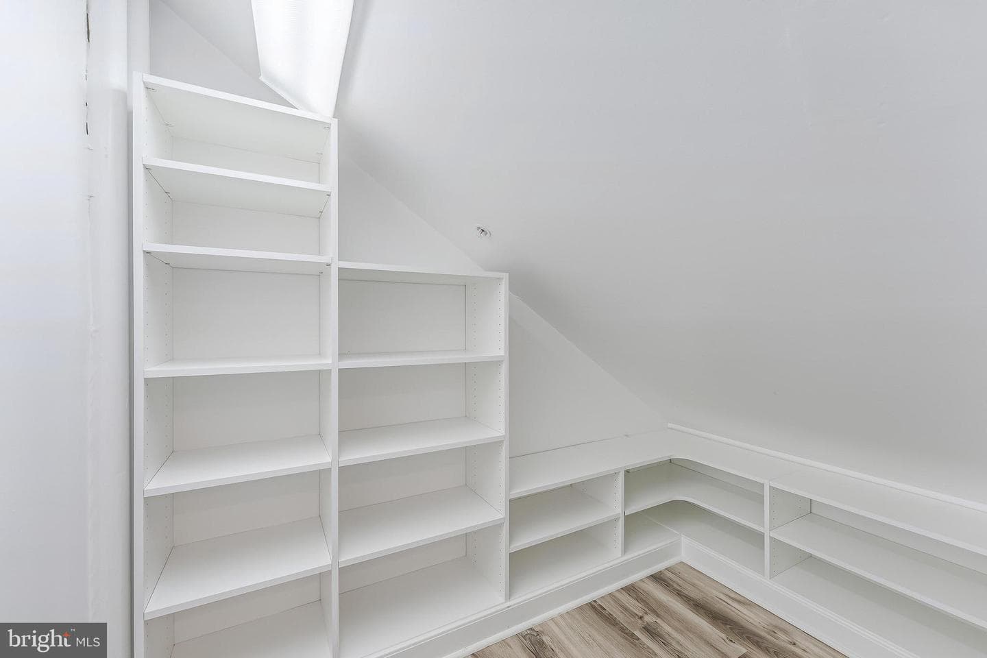 624 N Pitt Street photo 49