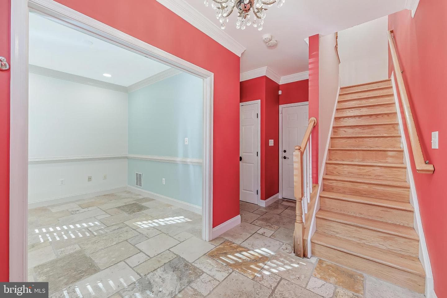 624 N Pitt Street photo 5