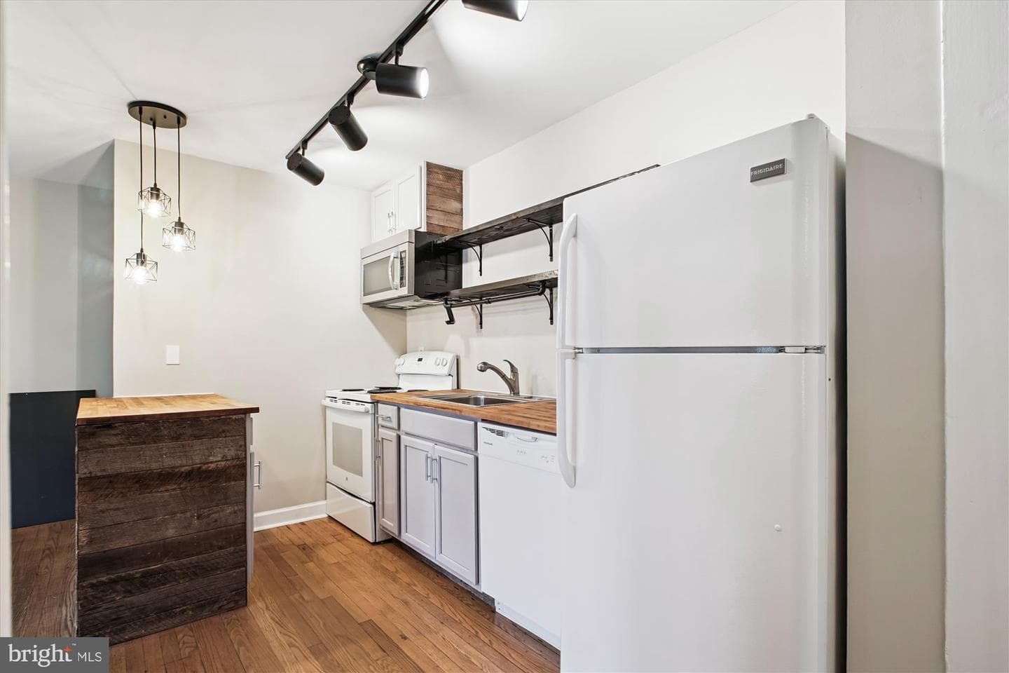1706 Dewitt Avenue #a photo 11