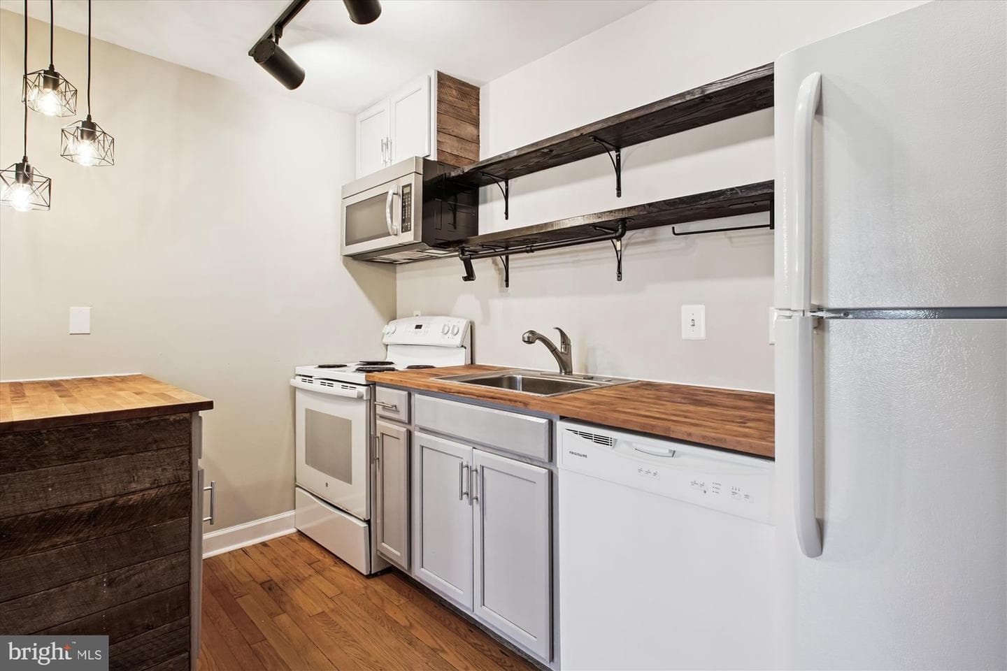 1706 Dewitt Avenue #a photo 12