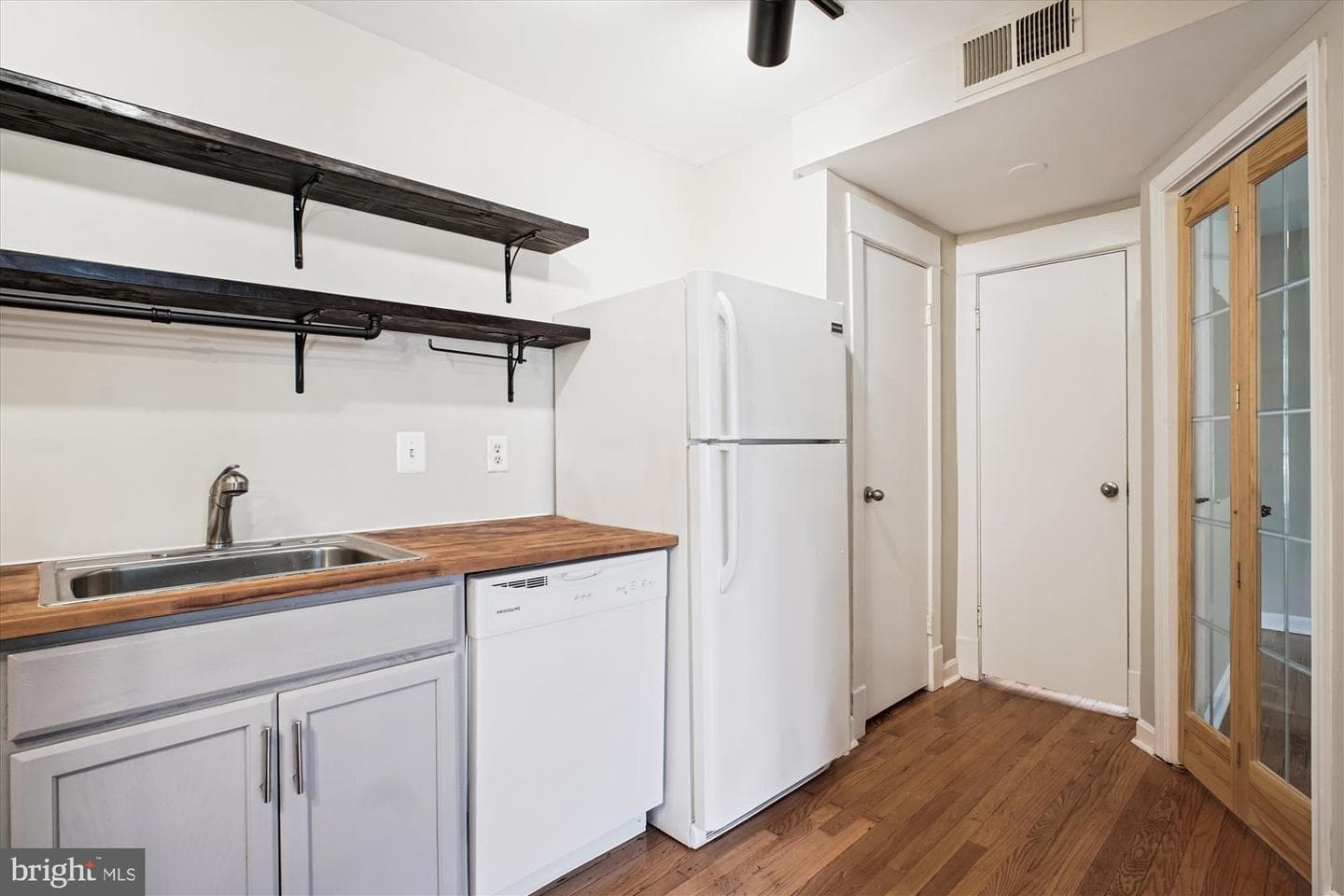 1706 Dewitt Avenue #a photo 14