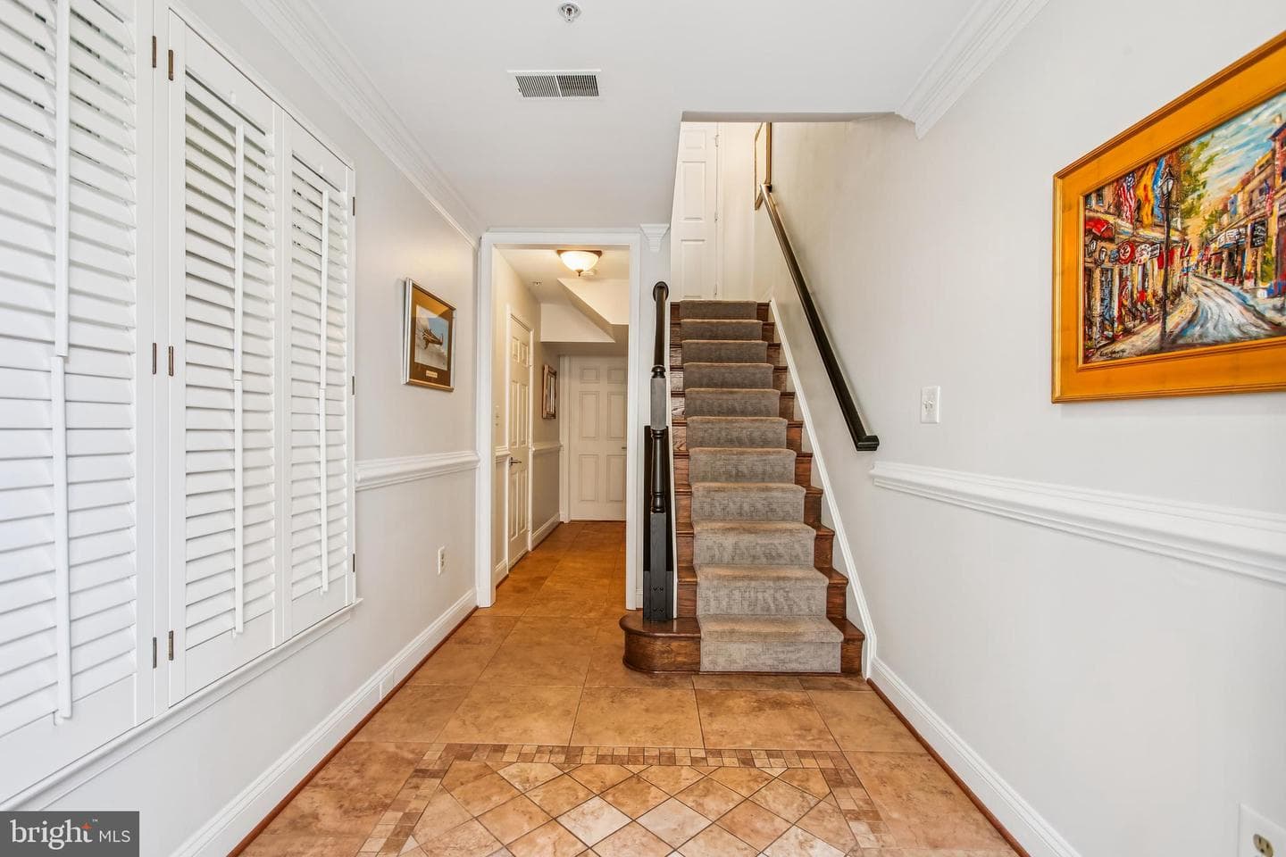 313 Hearthstone Mews photo 4