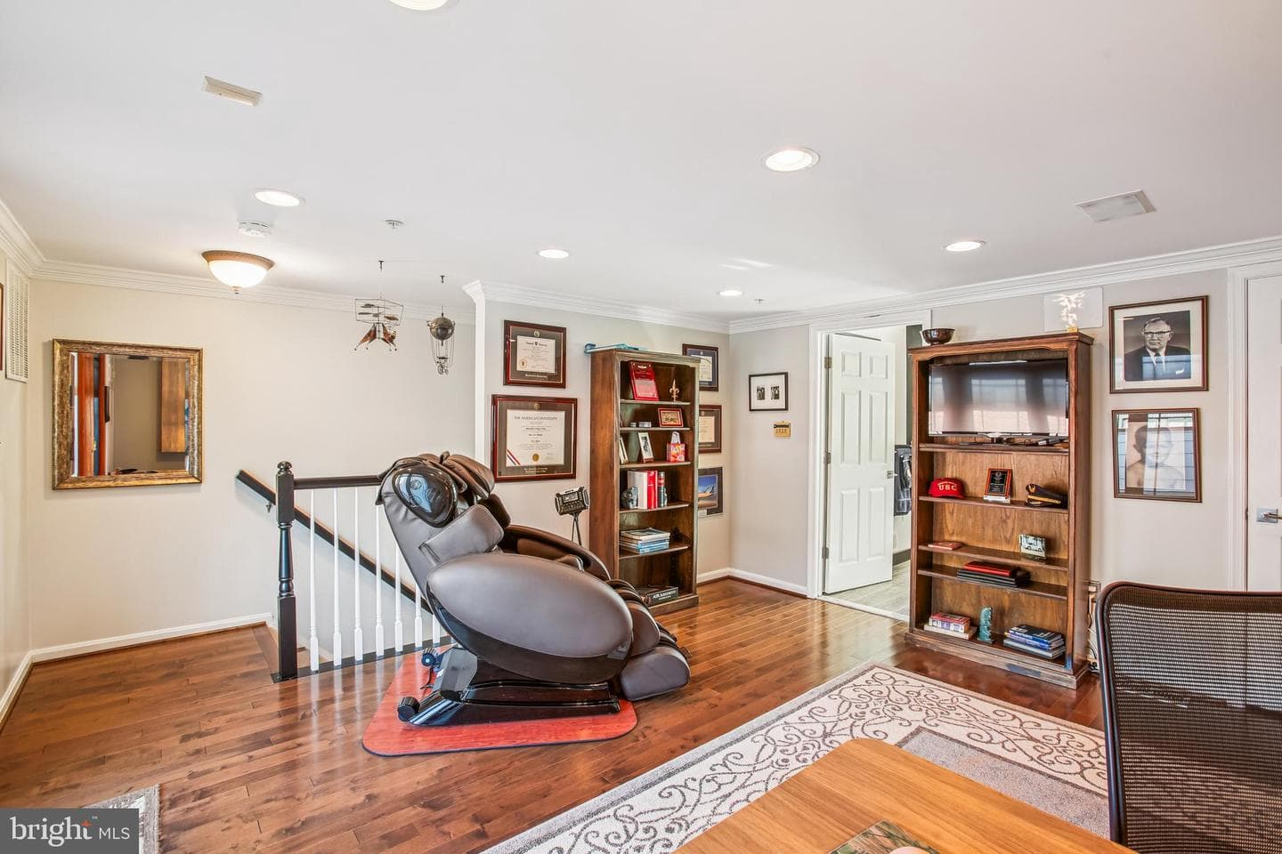 313 Hearthstone Mews photo 46