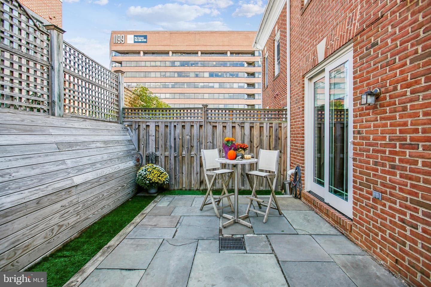 313 Hearthstone Mews photo 63