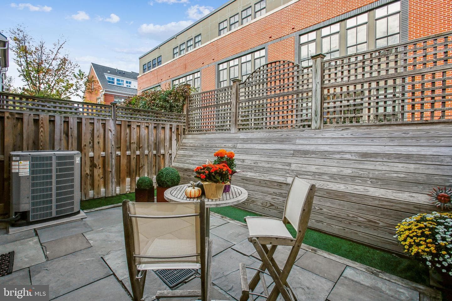 313 Hearthstone Mews photo 65