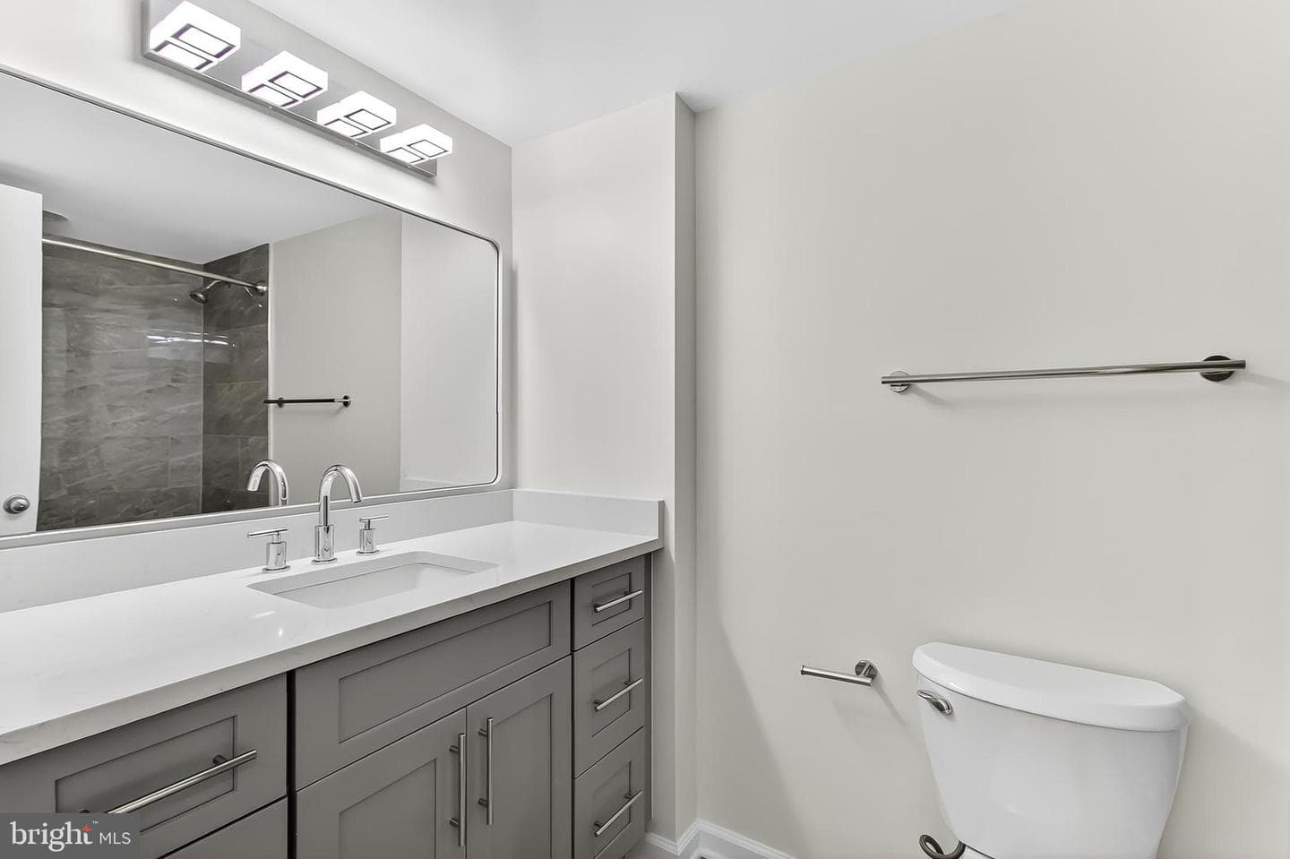 205 Yoakum Parkway #1509 photo 39